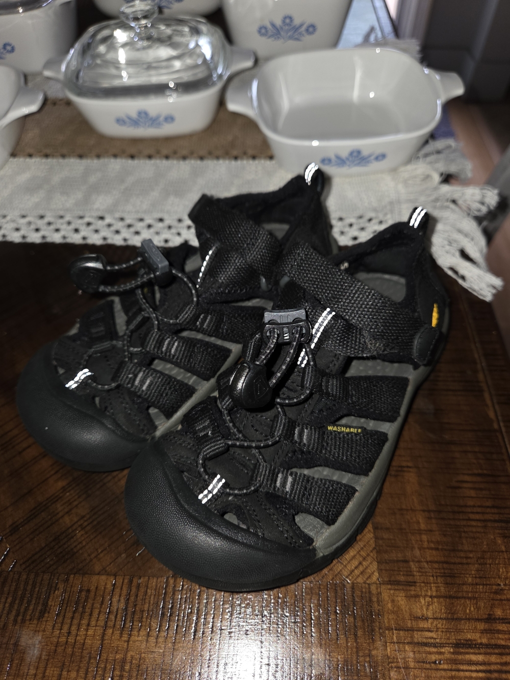 Kids Keen Sandles